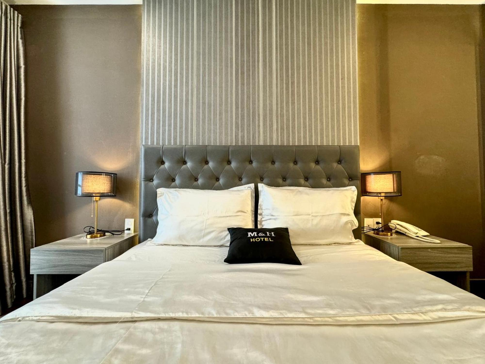 M&H Hotel Ho Şi Min Dış mekan fotoğraf