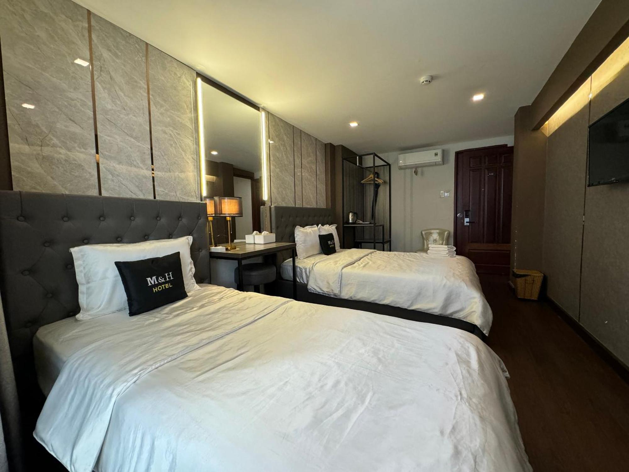 M&H Hotel Ho Şi Min Dış mekan fotoğraf