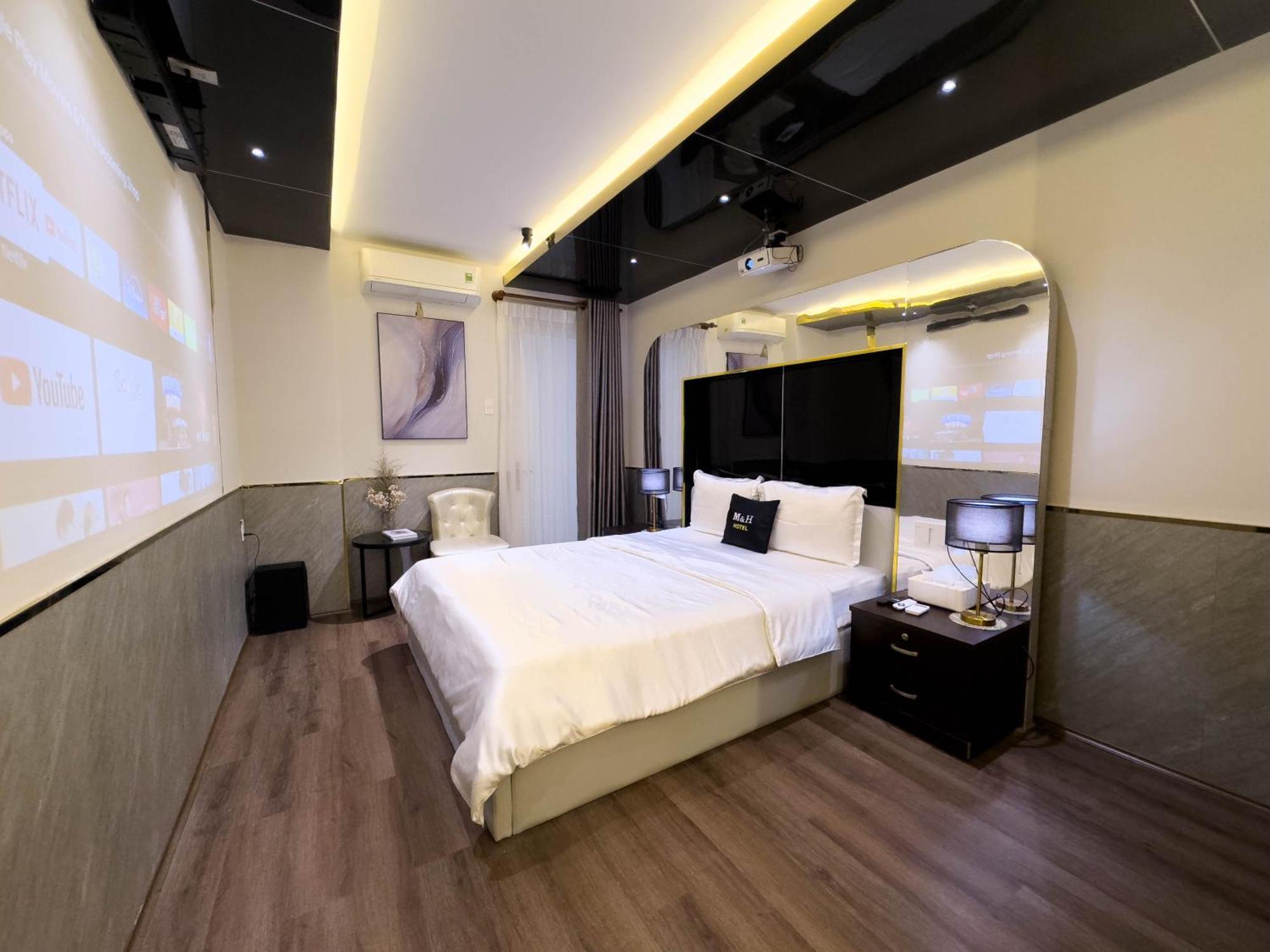 M&H Hotel Ho Şi Min Dış mekan fotoğraf