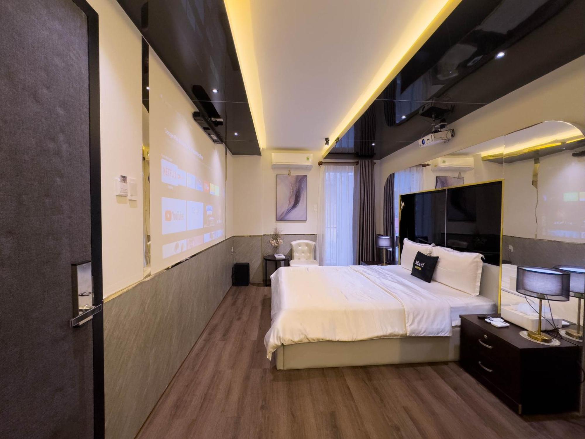 M&H Hotel Ho Şi Min Dış mekan fotoğraf