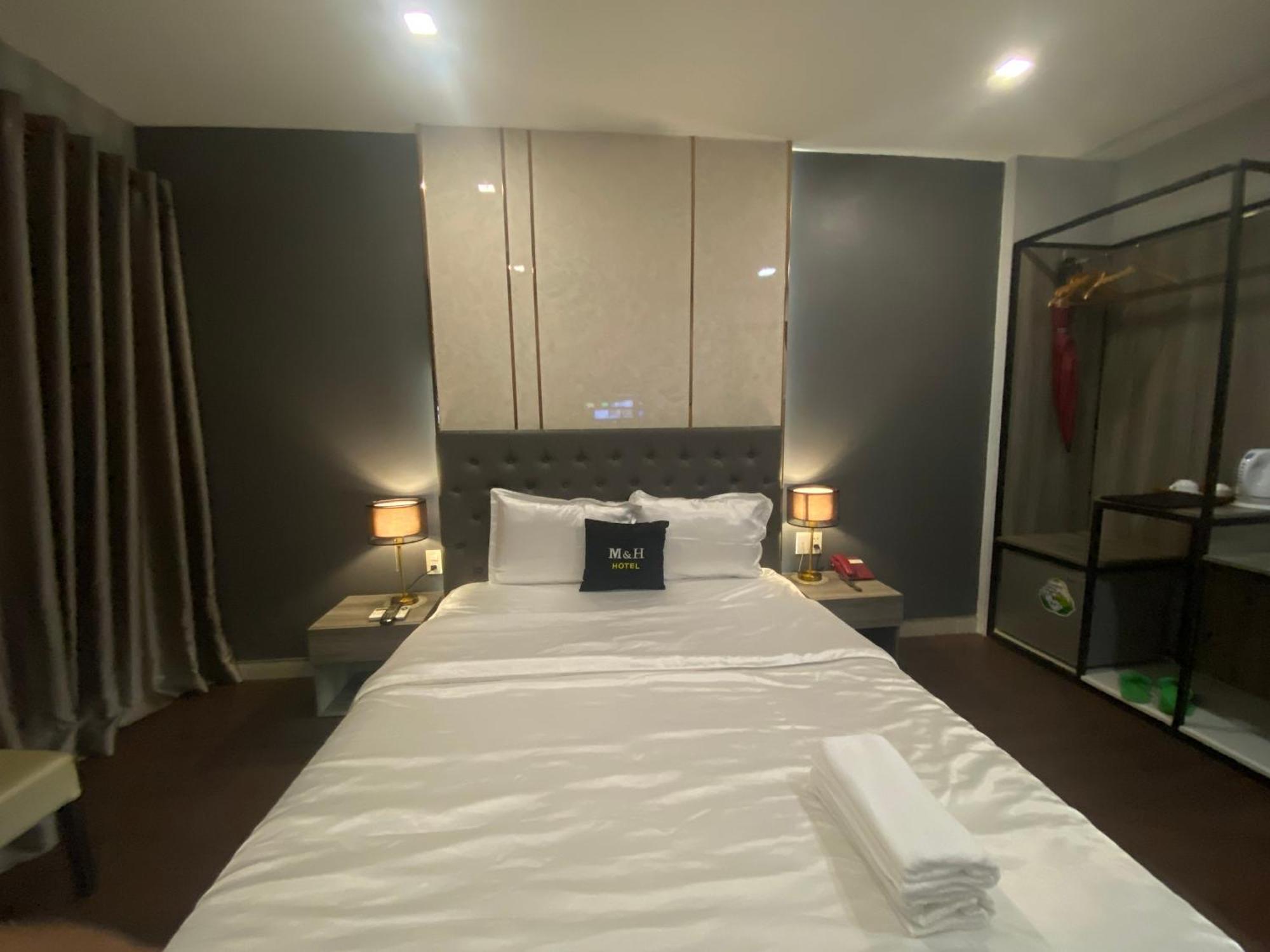 M&H Hotel Ho Şi Min Dış mekan fotoğraf