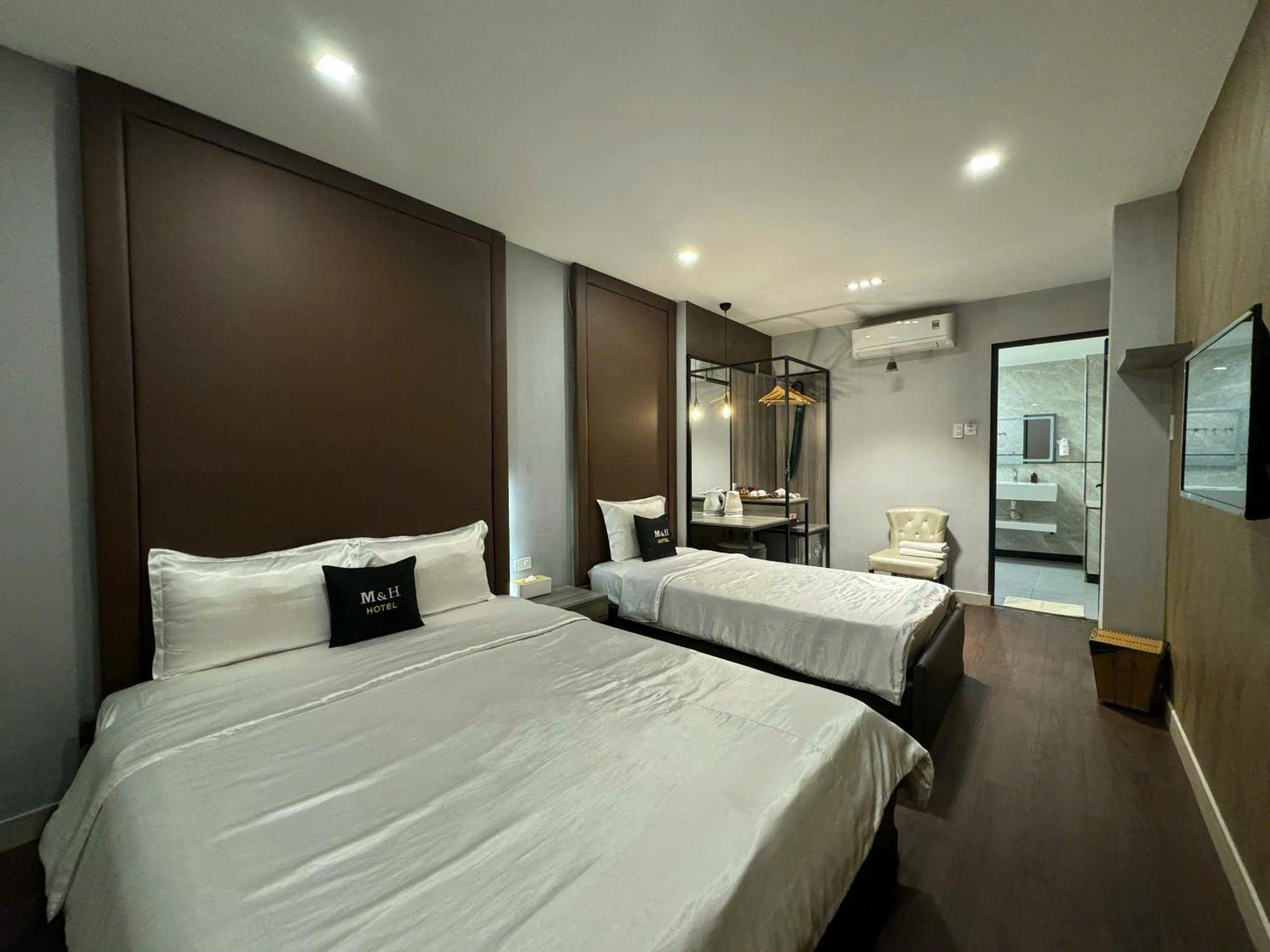 M&H Hotel Ho Şi Min Dış mekan fotoğraf