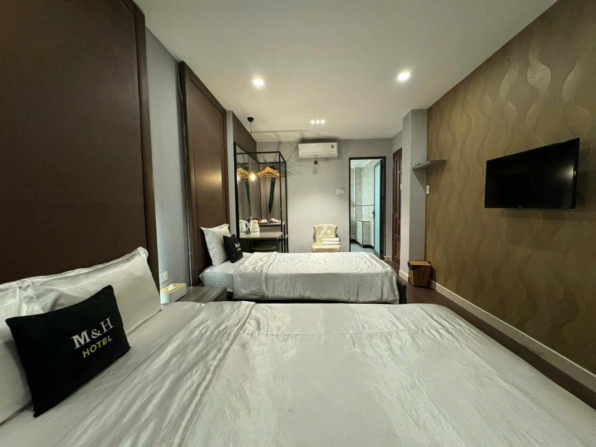 M&H Hotel Ho Şi Min Dış mekan fotoğraf